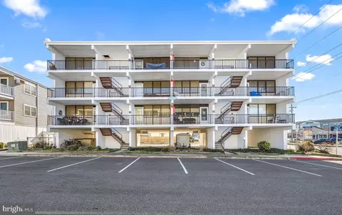 15 128th St #103, Ocean City, MD 21842