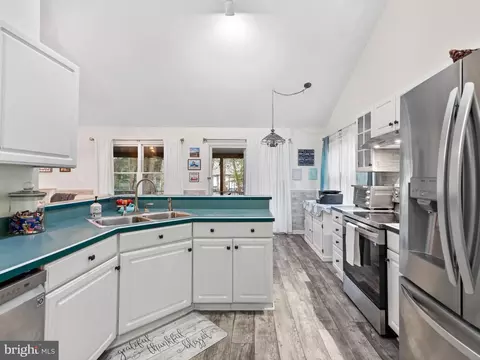 Kitchen - 843 Ocean Pkwy, Berlin, MD 21811 photo 1 of 3