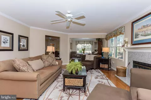 Living - 11 Drawbridge Rd, Berlin, MD 21811 photo 6 of 8
