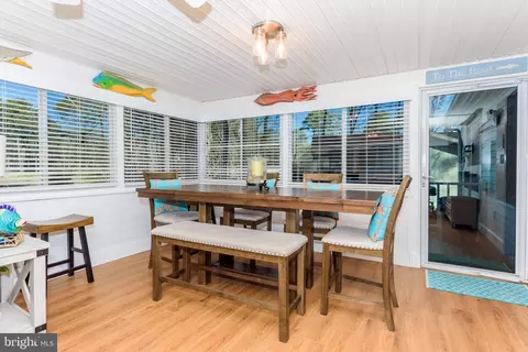Dining - 11 Drawbridge Rd, Berlin, MD 21811 photo 2 of 6
