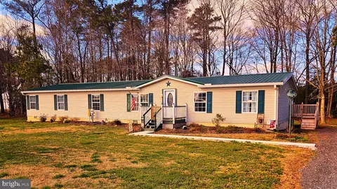 1439 Cedar Hall Rd, Pocomoke City, MD 21851