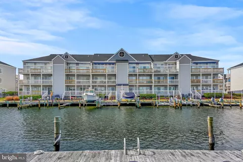 205 125th St #111B2, Ocean City, MD 21842