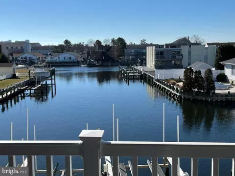 201 S Heron Dr #11 C HARBOUR CLUB, Ocean City, MD 21842