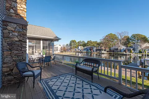 Exterior - 17 Beach Ct, Ocean Pines, MD 21811 photo 8 of 19