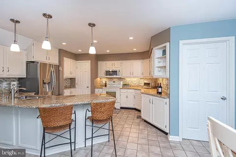 Kitchen - 17 Beach Ct, Ocean Pines, MD 21811 photo 5 of 5