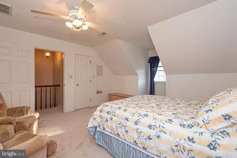 Bedroom - 17 Beach Ct, Ocean Pines, MD 21811 photo 8 of 10