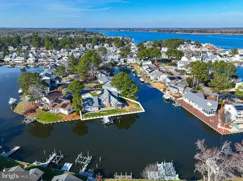 View/Area - 17 Beach Ct, Ocean Pines, MD 21811 photo 4 of 11