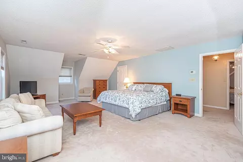Bedroom - 17 Beach Ct, Ocean Pines, MD 21811 photo 3 of 10