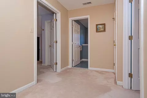 Entry Way - 17 Beach Ct, Ocean Pines, MD 21811 photo 2 of 2