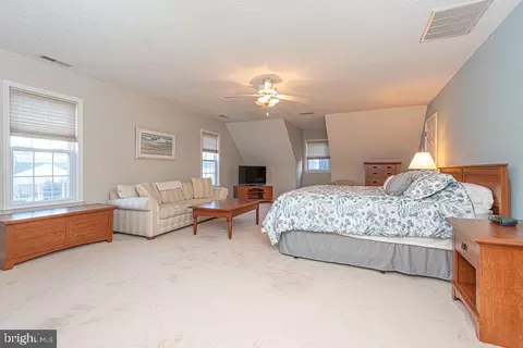 Bedroom - 17 Beach Ct, Ocean Pines, MD 21811 photo 4 of 10