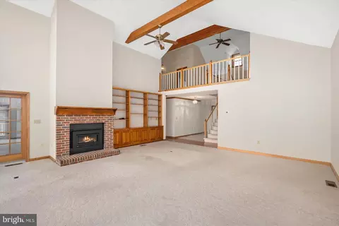 Living - 28 Harlan Trce, Berlin, MD 21811 photo 6 of 6