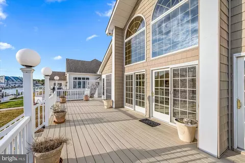Exterior - 28 Harlan Trce, Berlin, MD 21811 photo 9 of 25