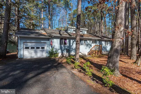 31 Falcon Bridge Rd, Berlin, MD 21811