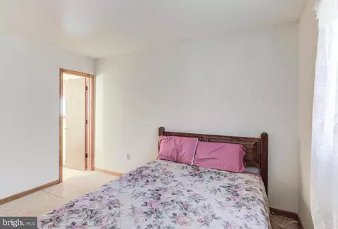Bedroom - 160 Seafarer Ln, Ocean Pines, MD 21811 photo 1 of 9