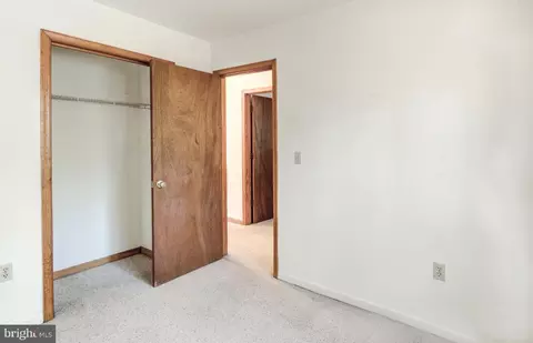 Bedroom - 160 Seafarer Ln, Ocean Pines, MD 21811 photo 2 of 9