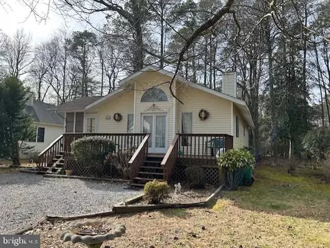 Exterior - 160 Seafarer Ln, Ocean Pines, MD 21811 photo 7 of 25
