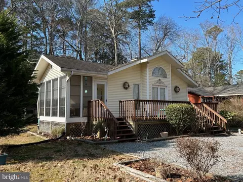 Exterior - 160 Seafarer Ln, Ocean Pines, MD 21811 photo 8 of 25