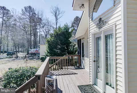 Exterior - 160 Seafarer Ln, Ocean Pines, MD 21811 photo 10 of 25