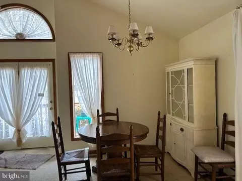 Dining - 160 Seafarer Ln, Ocean Pines, MD 21811 photo 2 of 2