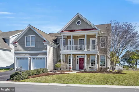 12355 Hidden Bay Dr, Berlin, MD 21811
