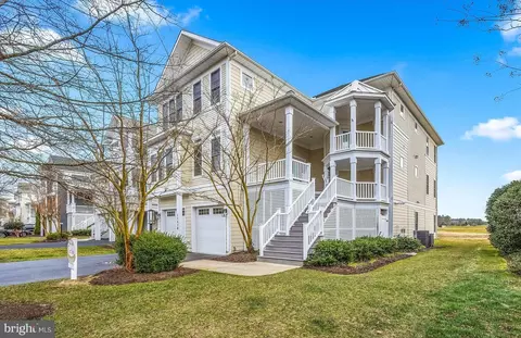 11436 Maid At Arms Ln, Berlin, MD 21811