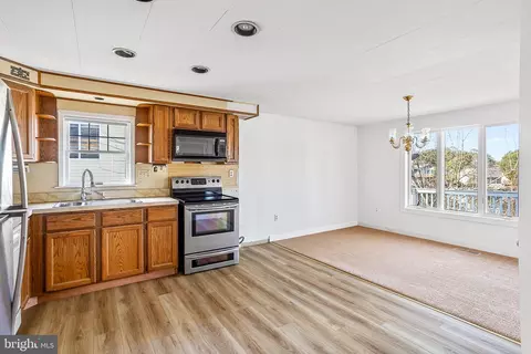 Kitchen - 43 Moonshell Dr, Berlin, MD 21811 photo 1 of 4