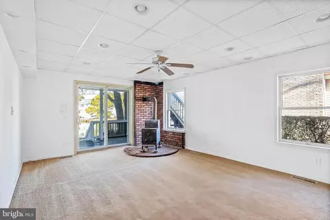 Living - 43 Moonshell Dr, Berlin, MD 21811 photo 1 of 3