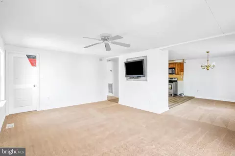 Living - 43 Moonshell Dr, Berlin, MD 21811 photo 3 of 3
