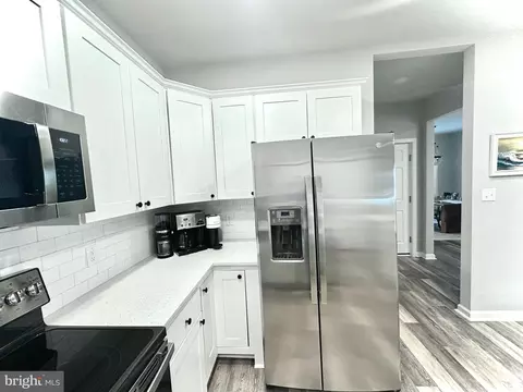 Kitchen - 166 Ocean Pkwy, Berlin, MD 21811 photo 2 of 2