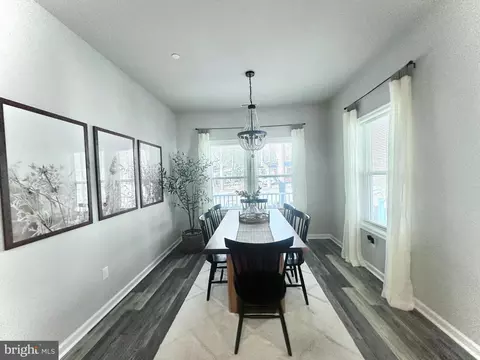 Dining - 166 Ocean Pkwy, Berlin, MD 21811 photo 2 of 3