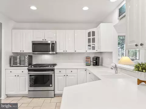 Kitchen - 4 Fleet Ct, Berlin, MD 21811 photo 3 of 3