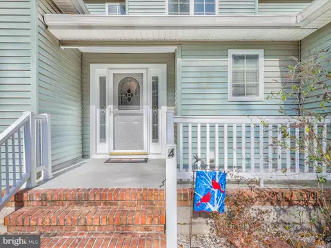 Exterior - 4 Fleet Ct, Berlin, MD 21811 photo 5 of 20