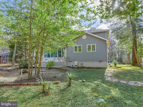 Exterior - 4 Fleet Ct, Berlin, MD 21811 photo 10 of 20