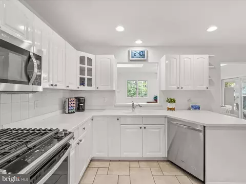 Kitchen - 4 Fleet Ct, Berlin, MD 21811 photo 1 of 3