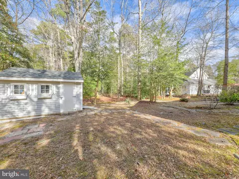 Exterior - 4 Fleet Ct, Berlin, MD 21811 photo 9 of 20