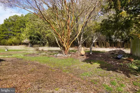 Exterior - 25 Coastal Dr, Berlin, MD 21811 photo 7 of 9