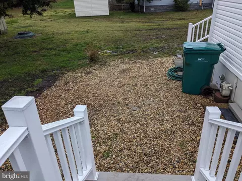 Exterior - 25 Coastal Dr, Berlin, MD 21811 photo 3 of 9