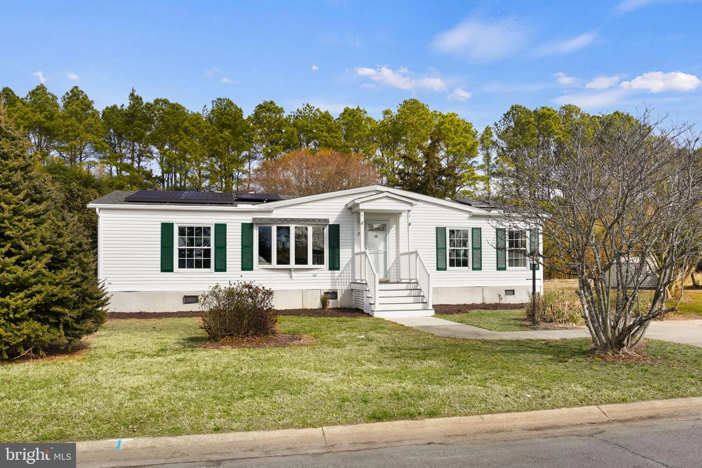 Exterior - 25 Coastal Dr, Berlin, MD 21811 photo 5 of 9