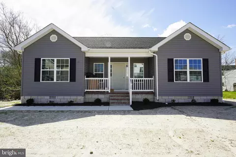 106 Laurel St, Pocomoke City, MD 21851