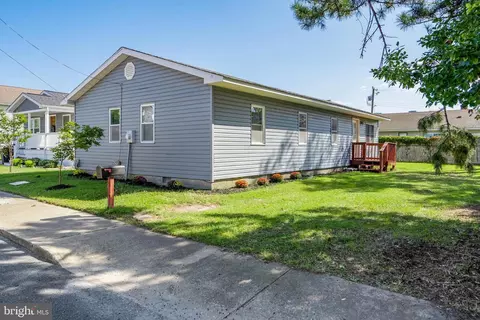 9004 Caribbean Dr, Ocean City, MD 21842