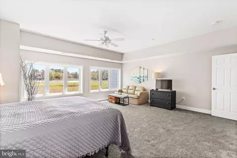 Bedroom - 10 The Pt, Berlin, MD 21811 photo 10 of 12