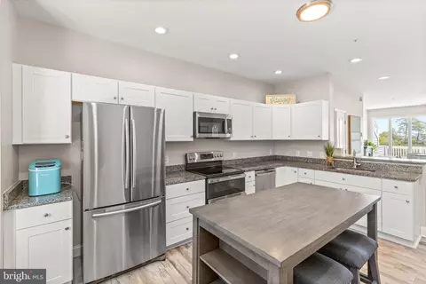 Kitchen - 10 The Pt, Berlin, MD 21811 photo 4 of 4
