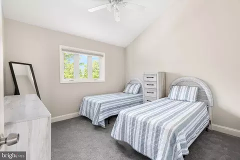 Bedroom - 10 The Pt, Berlin, MD 21811 photo 7 of 12