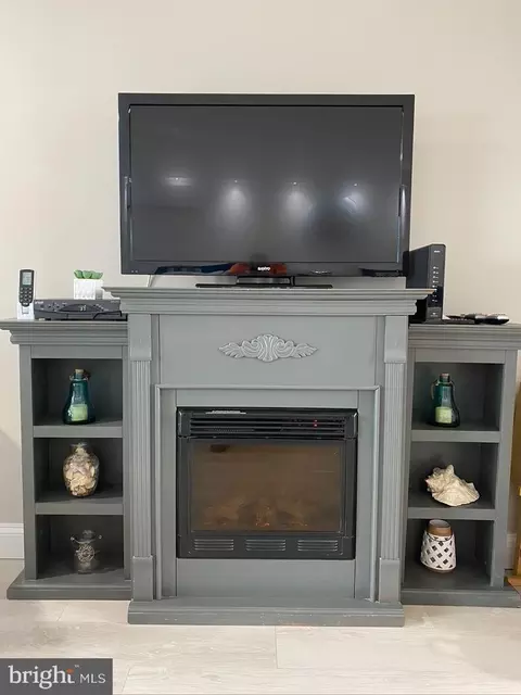 Living - 6 34th St #252, Ocean City, MD 21842 photo 5 of 7