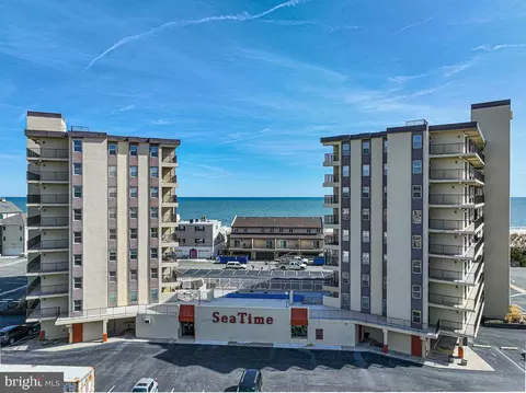 7 136th St #N803, Ocean City, MD 21842