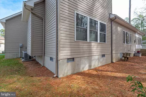 Exterior - 106 Pine Forest Dr, Berlin, MD 21811 photo 9 of 10
