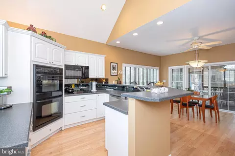 Kitchen - 106 Pine Forest Dr, Berlin, MD 21811 photo 2 of 5