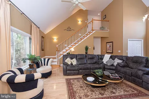 Living - 106 Pine Forest Dr, Berlin, MD 21811 photo 9 of 11