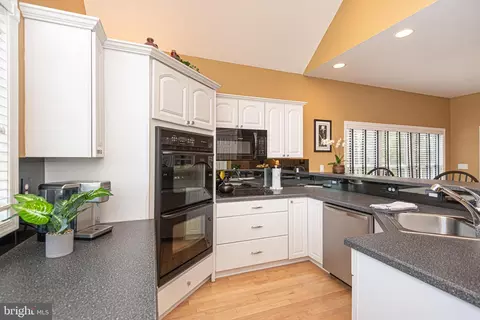 Kitchen - 106 Pine Forest Dr, Berlin, MD 21811 photo 3 of 5