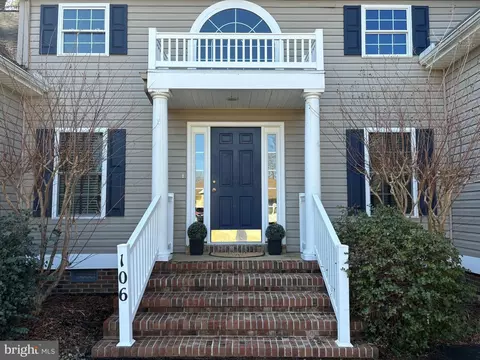 Exterior - 106 Pine Forest Dr, Berlin, MD 21811 photo 4 of 10